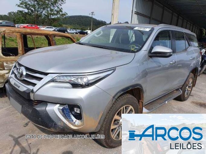 TOYOTA HILUX SW4 19/20